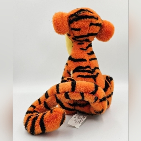 DISNEY Resort Tigger plush animal - Picture 5 of 7